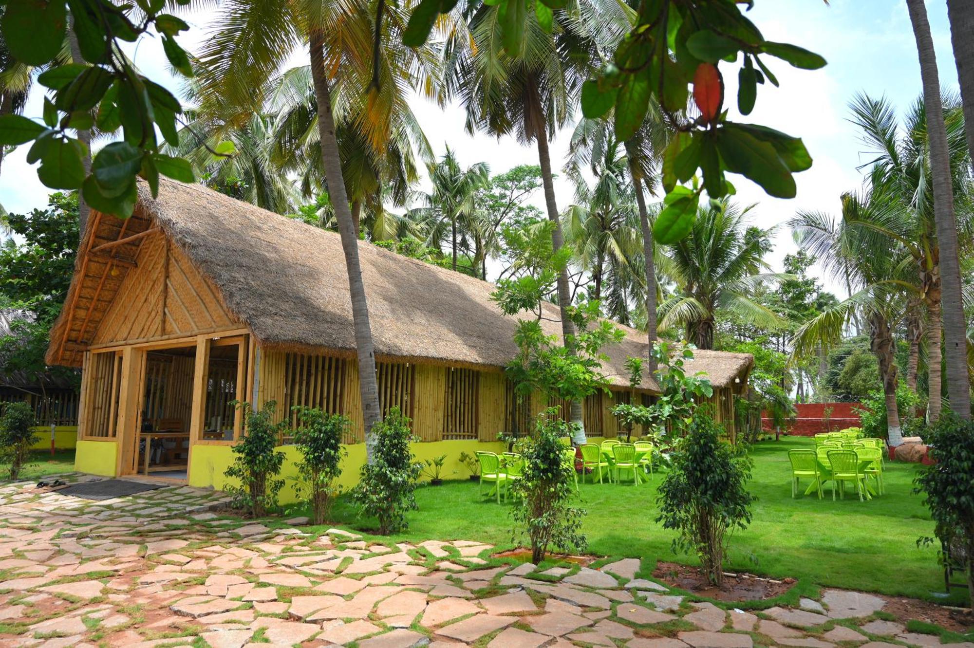 Tamarind Tree Way Side Amenities Hotel Hospet Exterior photo